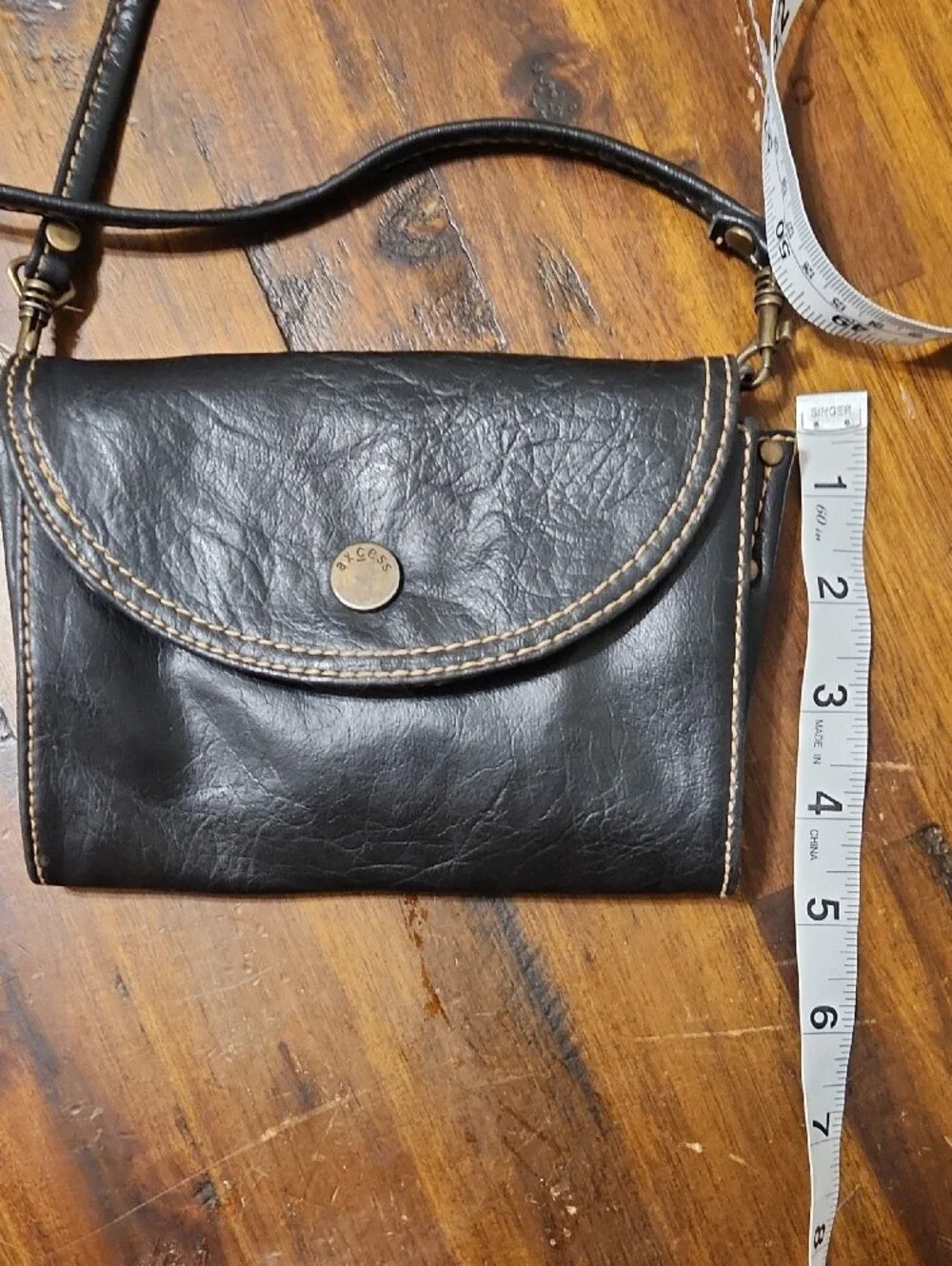 Axcess sleek black